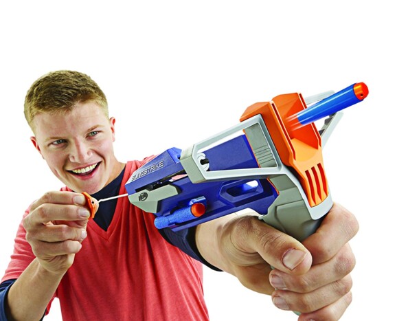 Nerf Elite Slingstrike blaster