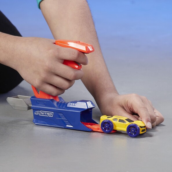 NERF Nitro Speedloop Stunt Set Spelplezier met 360° Looping en Stunts