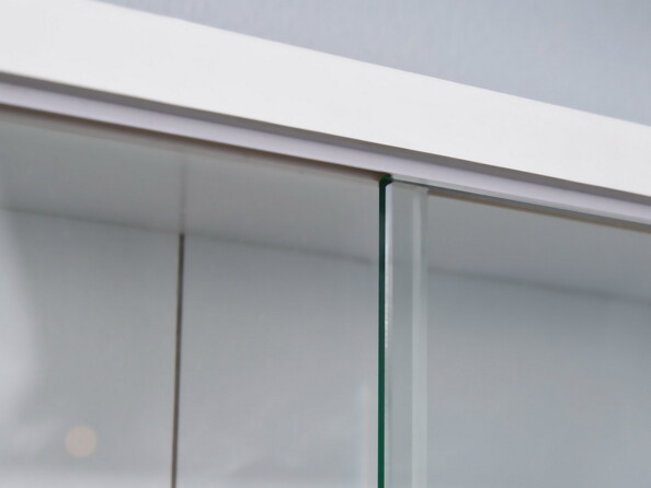 Compilati wandvitrine voor miniaturen wit