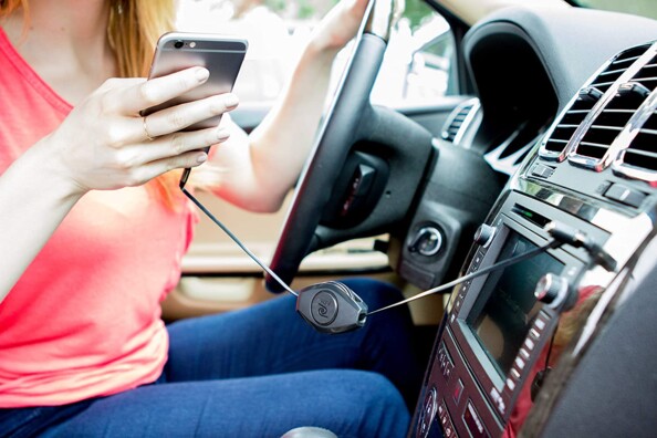 Handige audio en handsfree bediening met de ReTrak jack 3,5 mm kabel met microfo