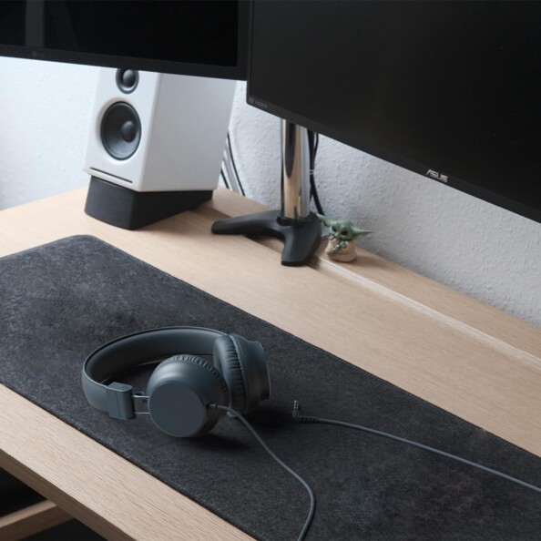 Comfortabel luisteren en bellen met de Ryght NIMA bedrade headset in blauw grijs