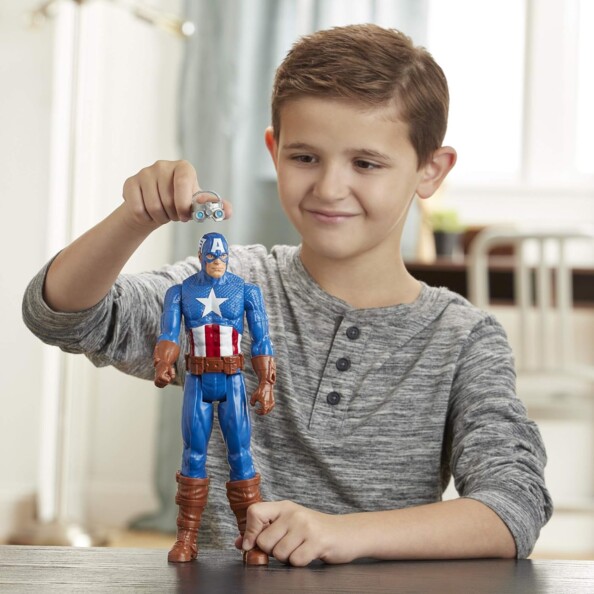 Hasbro Titan Hero Captain America actiefiguur 30 cm
