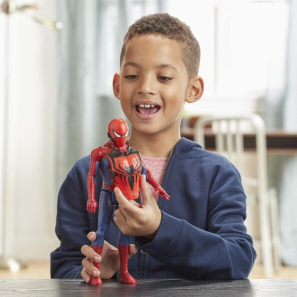 Hasbro Titan Hero Spider-Man actiefiguur 30 cm
