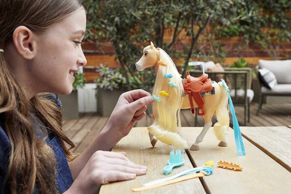 Spirit De ontembare cadeauset Chica Linda met stijlbare manen