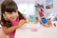 Barbie Skipper Babysitter met peuter en badkuip