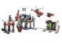 Jeu de construction KRE-O Battleship Battle Base assemblé avec plateformes, figurines soldats et alien, hélicoptère et avion